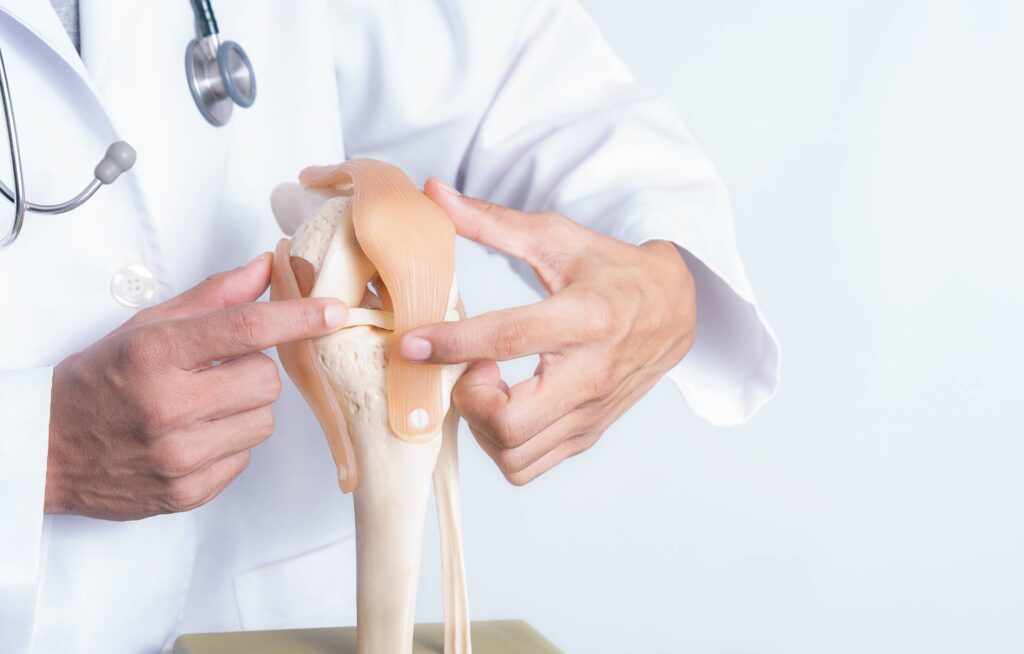 Deciding When to Consult an Orthopedic Surgeon